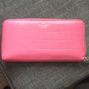 Kate spade pink long Wallet for sale !
